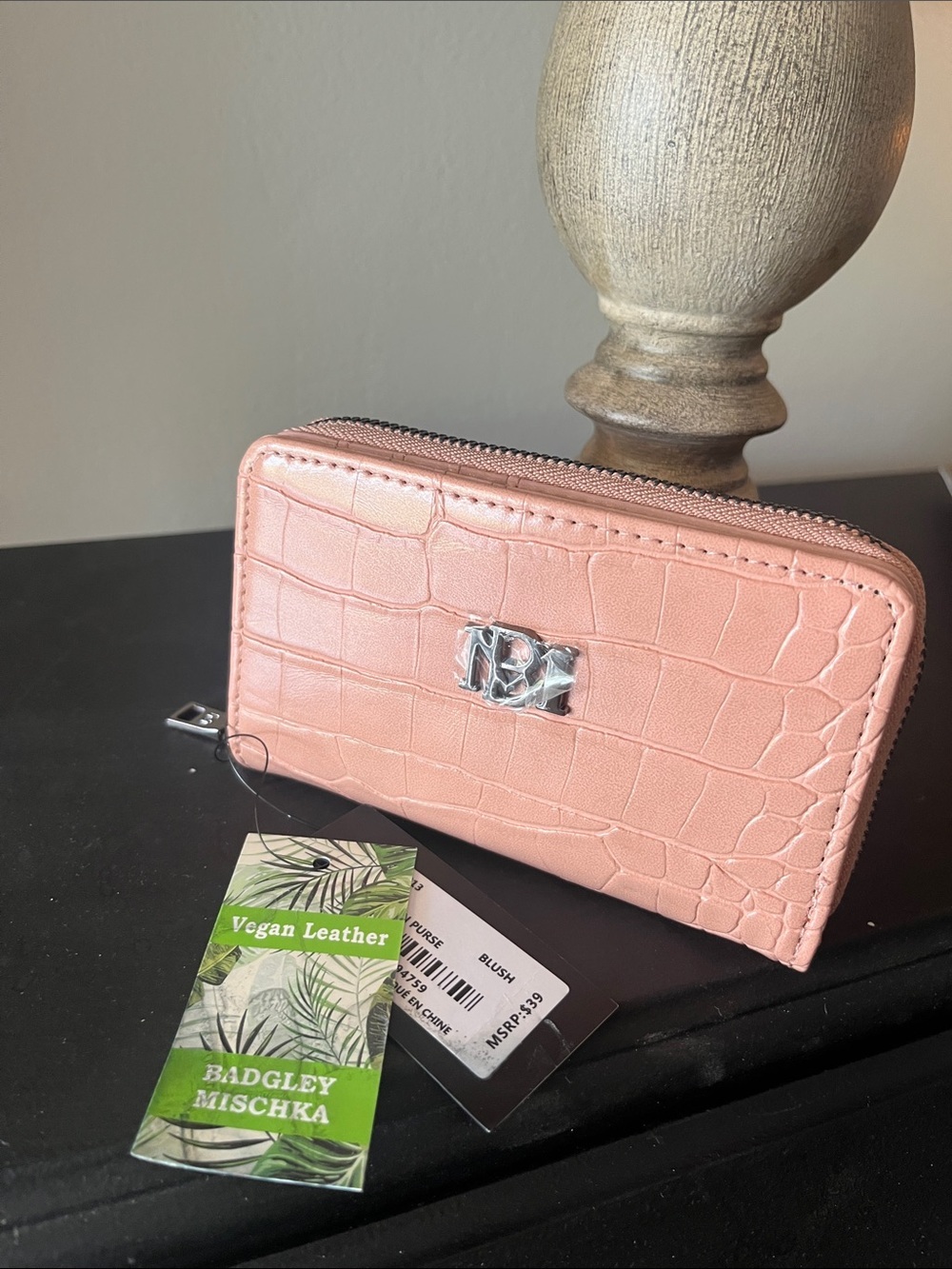 Badgley Mischka Croc-Embossed Peach Zip Wallet, NEW!